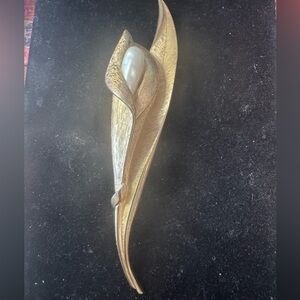 Vintage Crown Trifari calla Lily Brooch